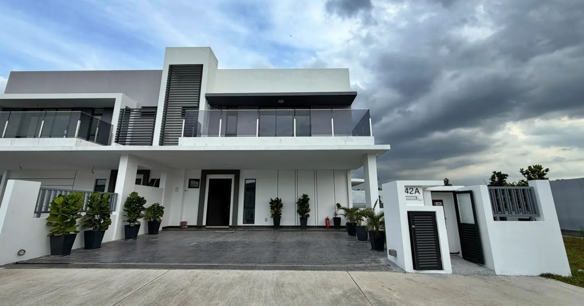 2-storey Semi-D, Lakeside Residence, Puchong